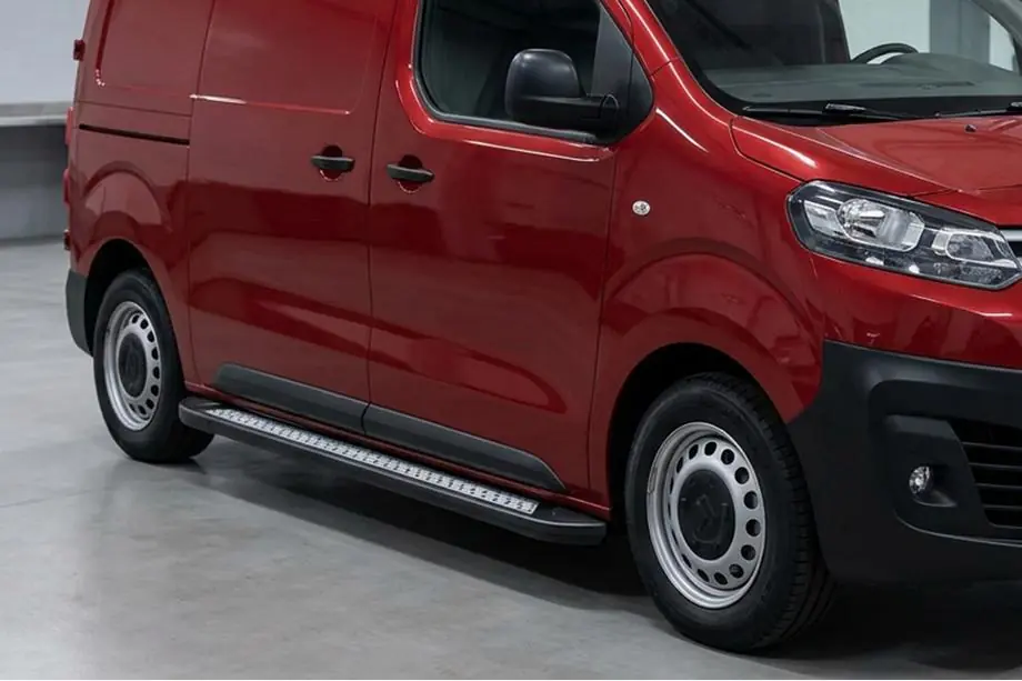 Citroen Jumpy/Dispatch 2017- гг. Боковые Подножки Vision New Black (2 шт., Алюминий) Image