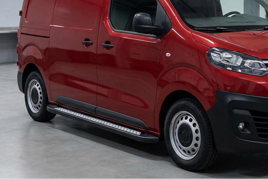 Citroen SpaceTourer 2016- гг. Боковые Подножки Vision New Black (2 шт., Алюминий) Image