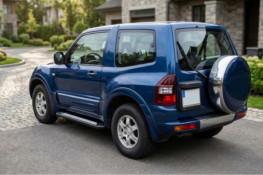 Mitsubishi Pajero Wagon III 1999-2006 гг. Боковые пороги New Vision Black (2 шт., алюминий) Фото 1