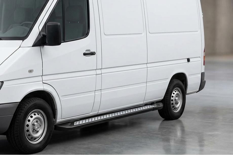 Volkswagen LT 1995-2006 гг. Боковые пороги New Vision Black (2 шт., алюминий) Длинная База Фото 1