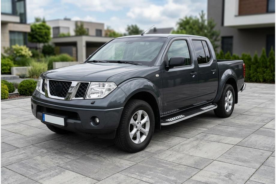 Nissan Navara 2006-2015 гг. Боковые Подножки Tayga V2 (2 шт., Алюминий) Фото 1