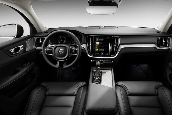 Обзор вседорожного универсала Volvo V60 Cross Country фото 7
