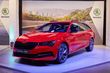 Рестайлинговая версия универсала Skoda Superb Combi фото 1