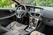 Вседорожная модификация хэтчбека Volvo V40 Cross Country фото 13