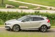 Вседорожная модификация хэтчбека Volvo V40 Cross Country фото 11