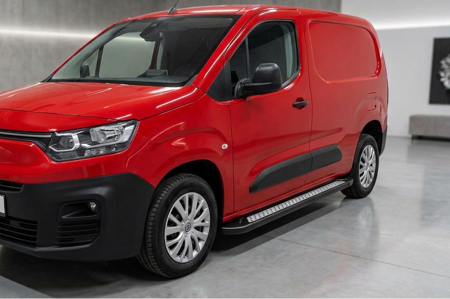 Opel Combo 2019- гг. Боковые пороги New Vision Black (2 шт., алюминий) Image