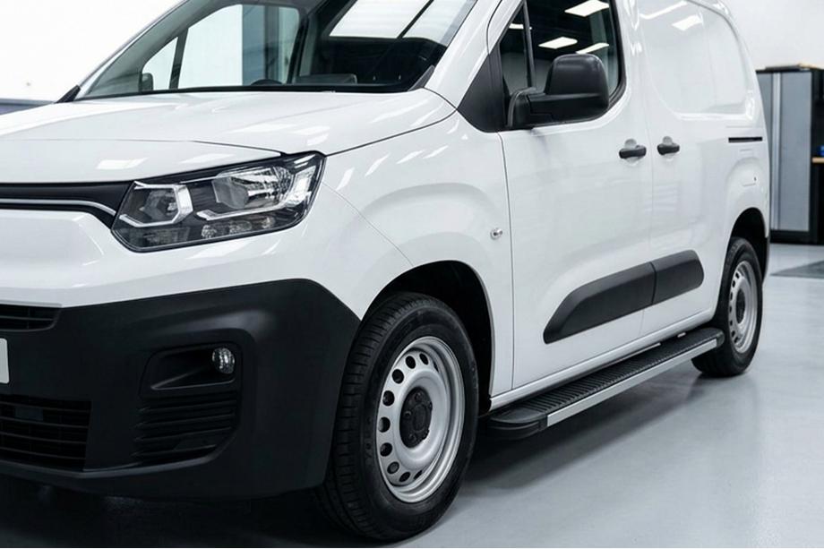 Opel Combo 2019- гг. Боковые Подножки Maya V1 (2 шт., Алюминий) Image