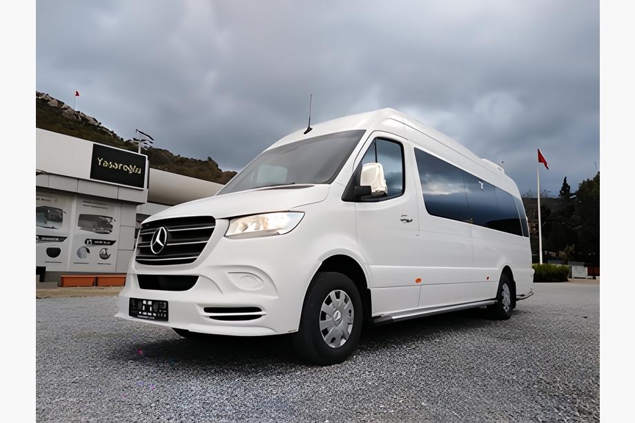 Mercedes Sprinter W907/W910 2018- гг. Накладка на передний бампер V3 (грунт под покраску) Фото 4