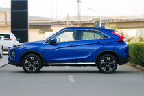 Mitsubishi Eclipse Cross 2017- гг. Молдинги дверные OmsaLine (4 шт., нержавейка) фото 3