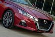 Среднеразмерный седан Nissan Altima шестого воплощения фото 4