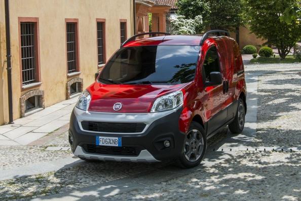 Обзор обновленного микрофургона Fiat Fiorino Cargo фото 4
