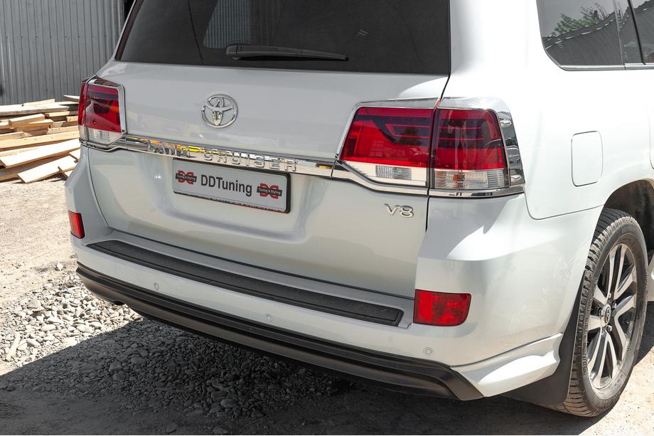 Toyota Land Cruiser 200 2007-2021 гг. Хромированные Накладки на Задние Фонари (2015+, 4 шт., Пластик) Фото 4