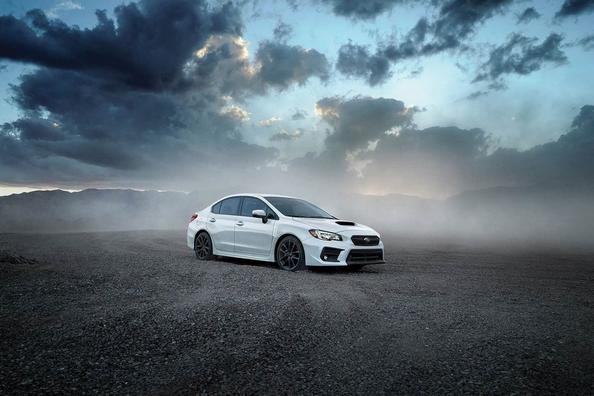 Обновленный спортивный седан Subaru WRX фото 13