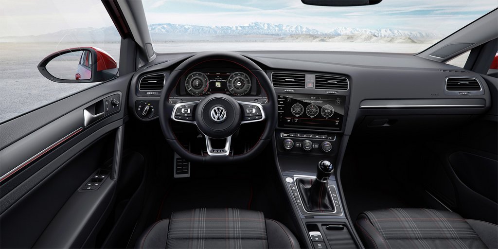 Обзор спортивного хэтчбека Volkswagen Golf GTI