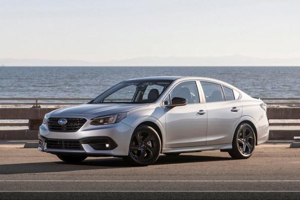 Обзор седьмого поколения седана Subaru Legacy фото 9
