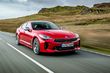 Обзор полноразмерного лифтбека KIA Stinger фото 1