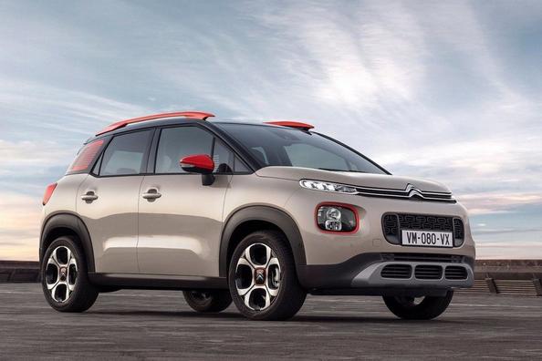 Компактный городской кроссовер Citroen C3 Aircross