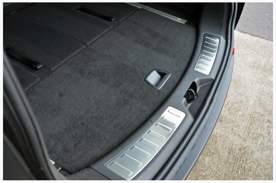 Land Rover Discovery Sport 2014- гг. Накладка на задний порог нержавеющая сталь (2 шт.)