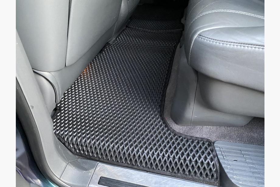 Toyota Land Cruiser 200 2007-2021 гг. Полиуретановые коврики EVA (2007-2012, черные) Фото 3