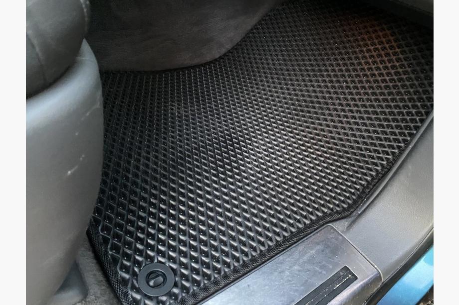 Toyota Land Cruiser 200 2007-2021 гг. Полиуретановые коврики EVA (2007-2012, черные) Фото 7