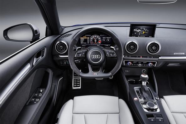 Обзор заряженного полноприводного хэтчбека Audi RS3 Sportback фото 11