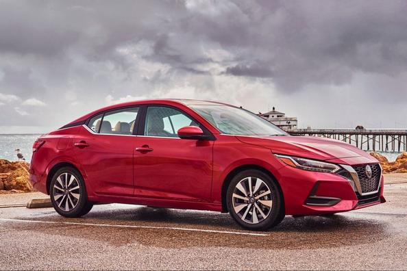 Обзор седана Nissan Sentra 2020 модельного года фото 3