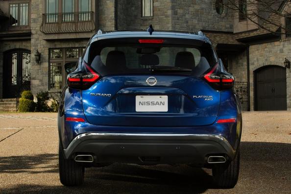 Обзор обновленного среднеразмерного кроссовера Nissan Murano фото 4