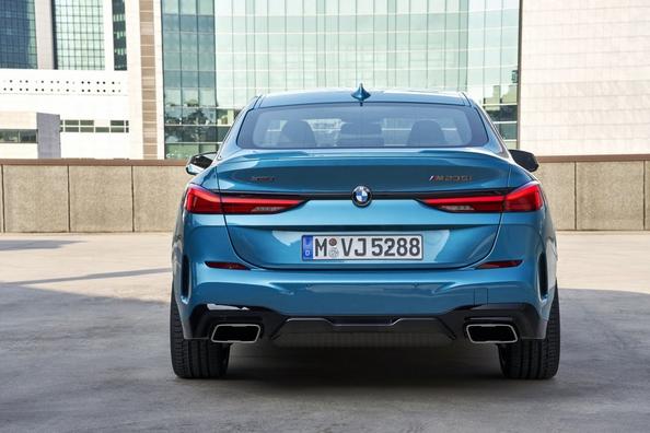 Обзор компактного седана BMW 2 Series Gran Coupe фото 3