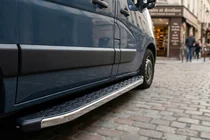 Renault Master 2011-2023 гг. Боковые Подножки BlackLine (2 шт. Алюминий) фото 1