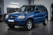 Chevrolet Niva 1998-2020 гг. Боковые Подножки Maya Blue (2 шт., Алюминий) фото 1