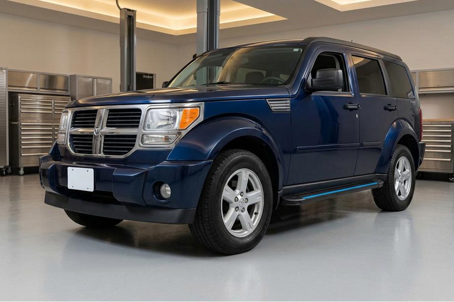 Dodge Nitro 2006-2011 гг. Боковые Подножки Maya Blue (2 шт., Алюминий) Image