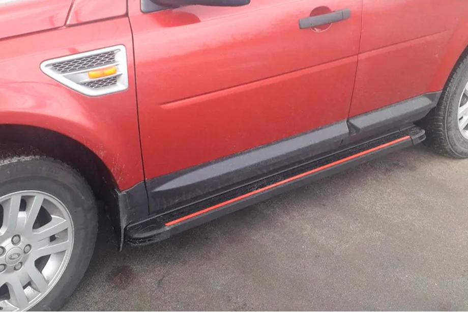 Land Rover Freelander II 2006–2014 гг. Боковые Подножки Maya Red (2 шт., Алюминий) Image