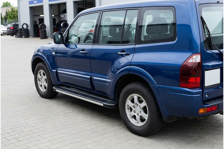 Mitsubishi Pajero Wagon III 1999-2006 гг. Боковые Подножки Maya V1 (2 шт., Алюминий) Фото 1