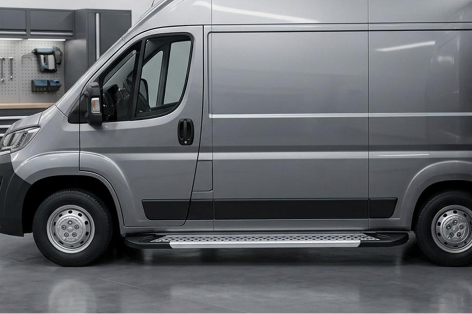 Fiat Ducato 2006-2025 гг. Боковые Подножки New Vision Grey (2 шт., Алюминий) Длинная База Фото 1