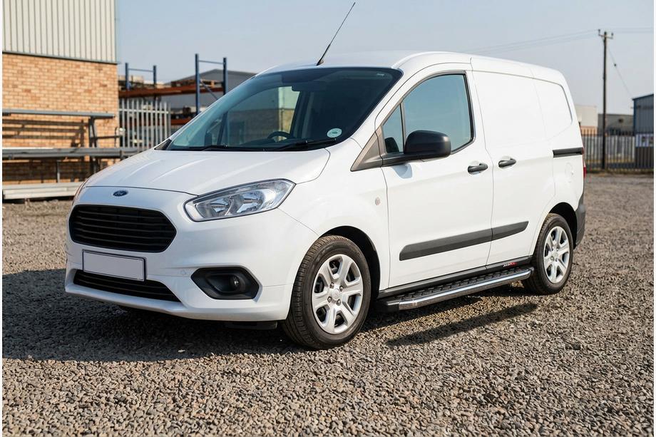 Ford Courier 2014-2023 гг. Боковые Подножки BlackLine (2 шт., Алюминий) Image