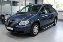 Chrysler Voyager 2001-2007 гг. Боковые пороги RedLine V1 (2 шт., алюминий) фото 1