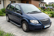 Chrysler Voyager 2001-2007 гг. Боковые Подножки Tayga Grey (2 шт., Алюминий) фото 1