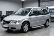 Chrysler Voyager 2001-2007 гг. Боковые Подножки New Vision Grey (2 шт., Алюминий) фото 1