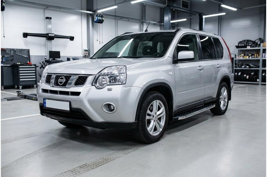 Nissan X-trail T31 2007-2014 гг. Боковые Подножки BlackLine (2 шт., Алюминий) Image