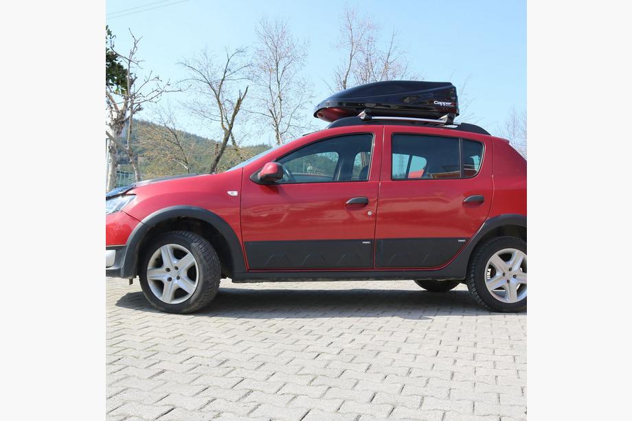 Renault Sandero 2013-2022 гг. Молдинги на двери (4 шт, ABS) Фото 2
