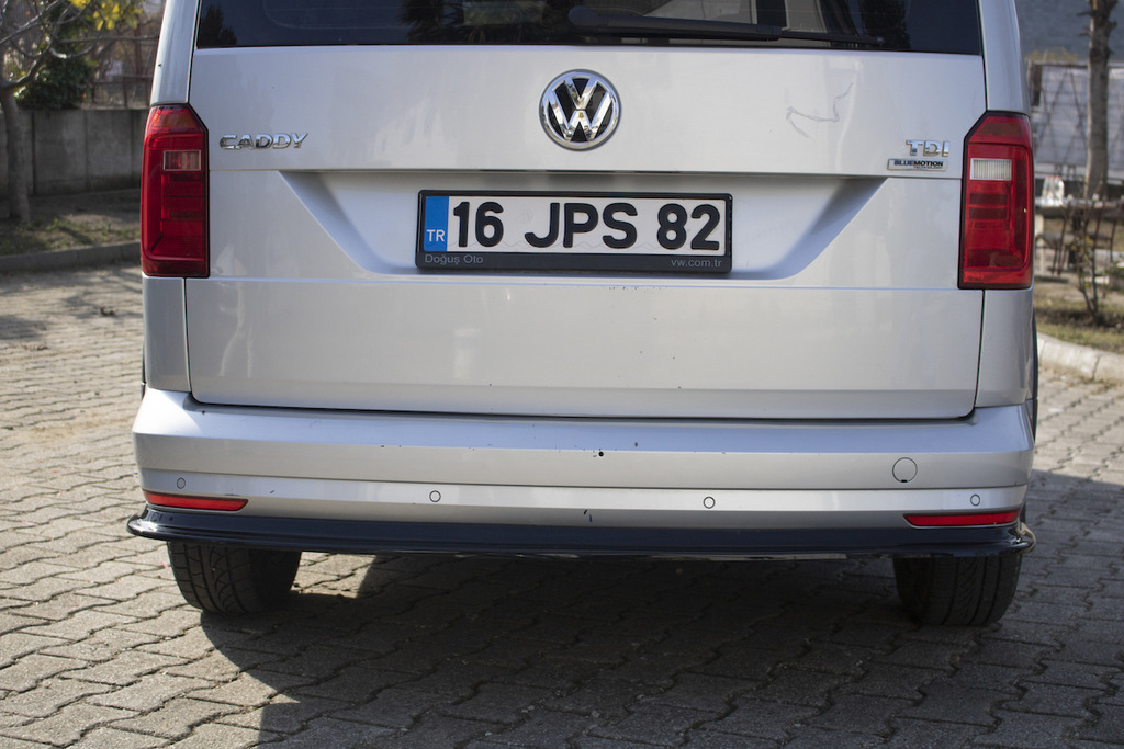 Задня лип накладка (ABS) для Volkswagen Caddy 2015-2020 рр - фото 5