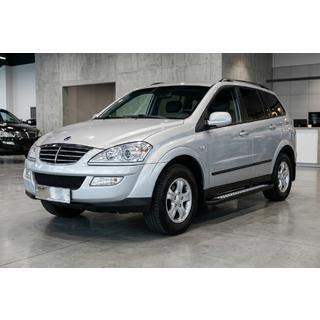 Боковые пороги New Vision Black (2 шт., алюминий) SsangYong Kyron 2005-2014 гг. фото 1