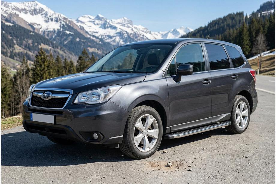 Subaru Forester 2013-2018 гг. Боковые Подножки BlackLine (2 шт., Алюминий) Image