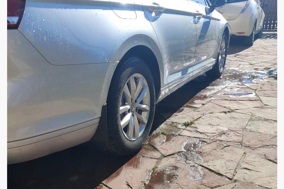 Volkswagen Passat B8 2015-2023 гг. Оригинальные брызговики Premium 2019-2023 SD/SW (EU, 4 шт) Фото 3