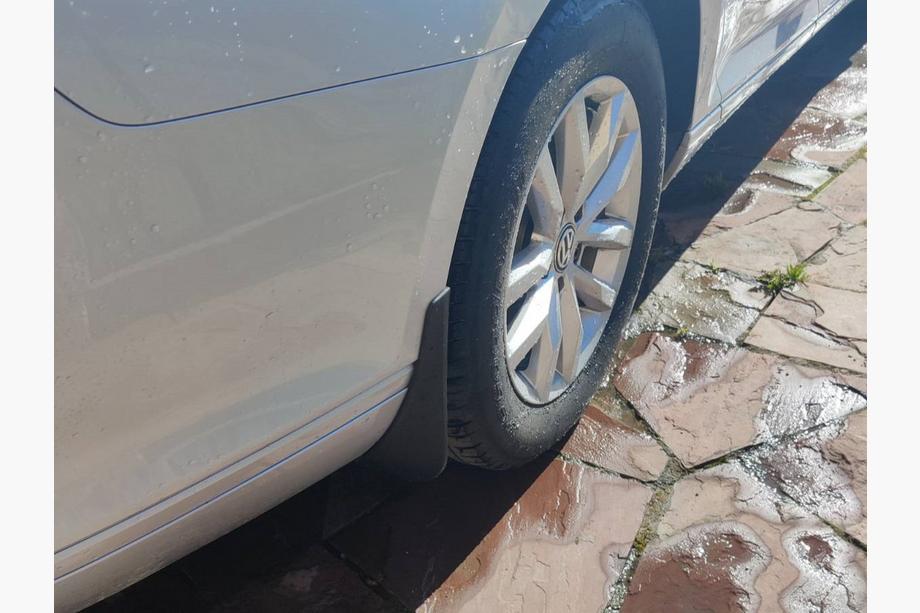 Volkswagen Passat B8 2015-2023 гг. Оригинальные брызговики Premium 2019-2023 SD/SW (EU, 4 шт) Image