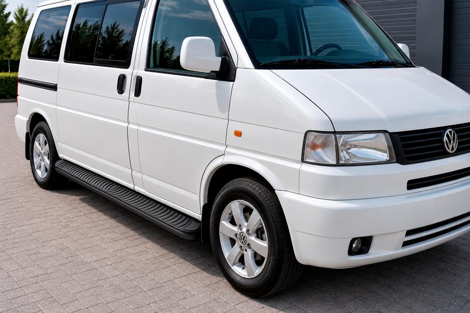 Volkswagen T4 Caravelle/Multivan 1990–2003 гг. Боковые Подножки Tayga Black (2 шт., Алюминий) Фото 1