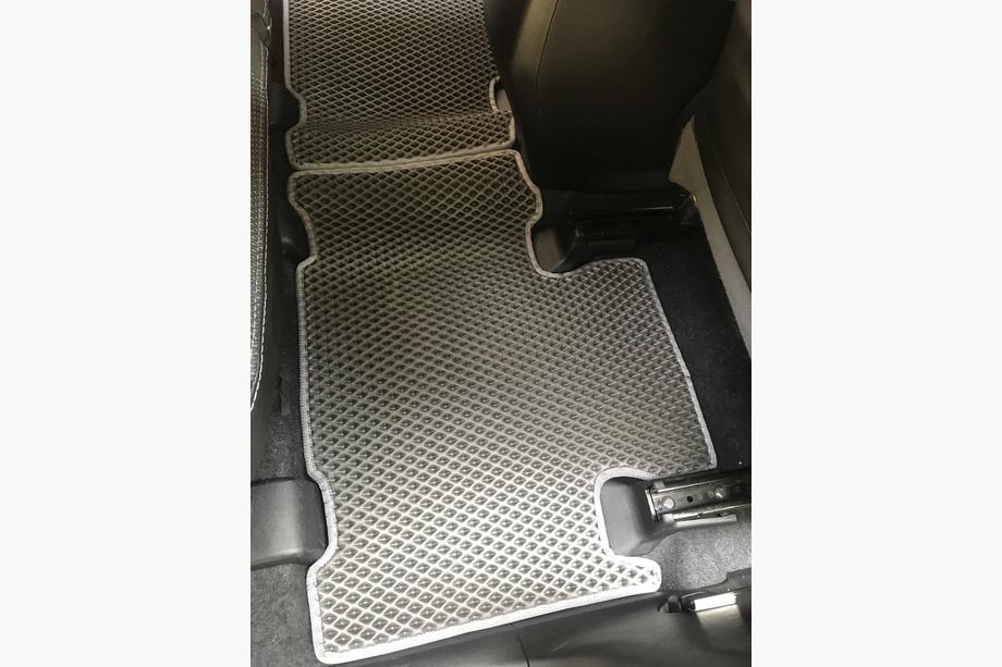Toyota Rav 4 2013-2018 гг. Коврики EVA (черные) Фото 4