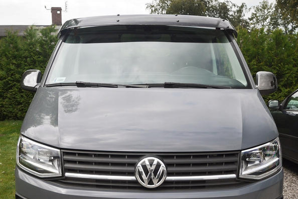 Козырек лобового стекла и его специфика