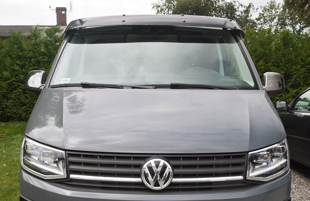 Козырек лобового стекла и его специфика