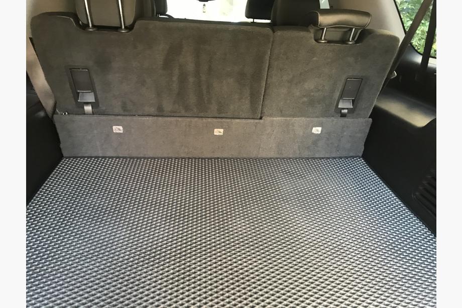 Chevrolet Suburban 2014-2019 гг. Коврик багажника (EVA, черный) Фото 3